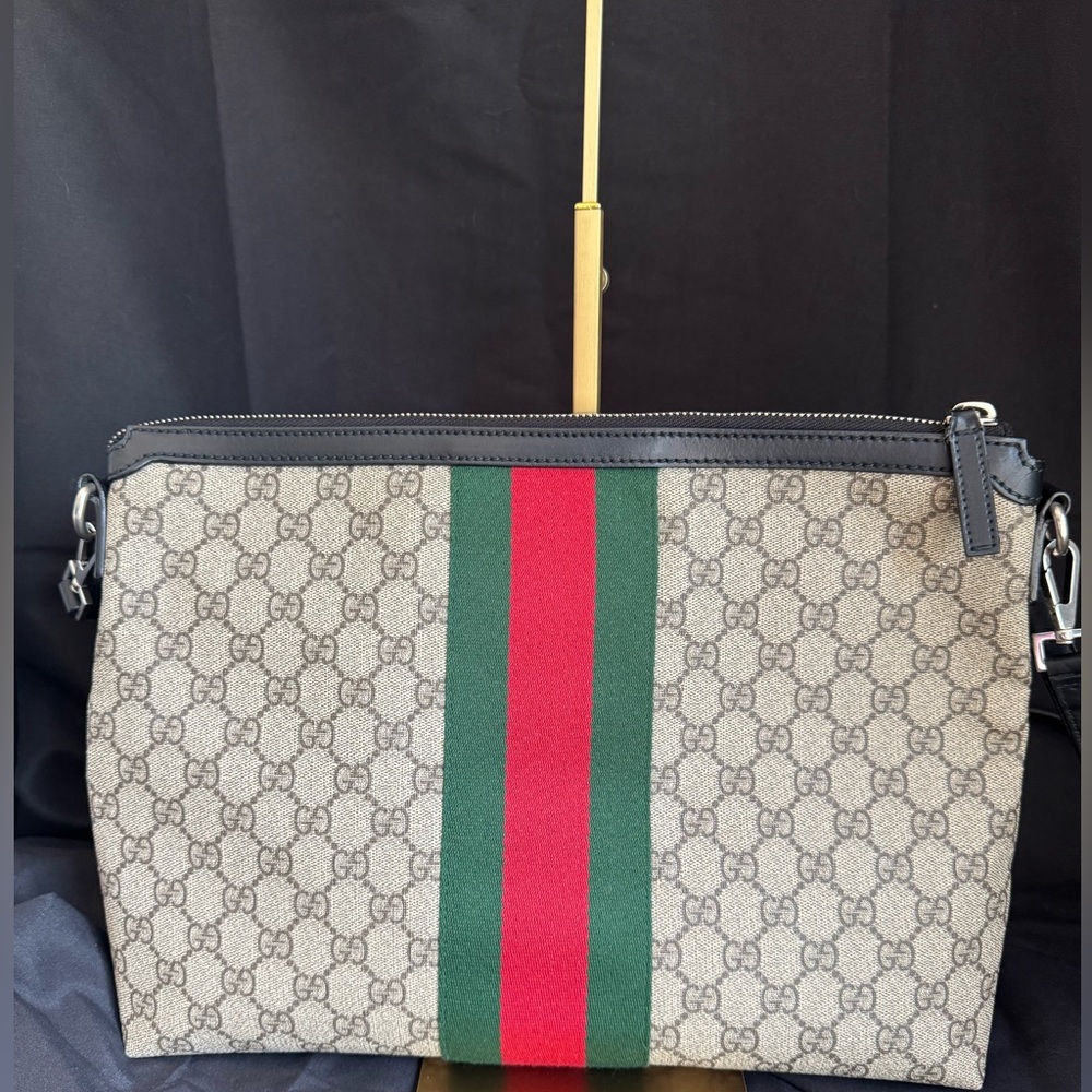 Gucci Beige GG Supreme Crossbody with Red and Green Web Stripe - Picture 2 of 8